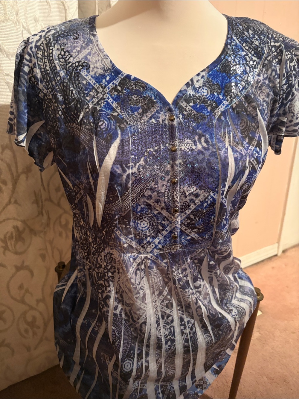 Style & Co. Blue Printed Short Sleeve V-Neck Tee with Button Detail